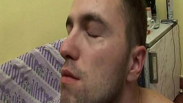 Guy puts every drops of his love juice on his face 