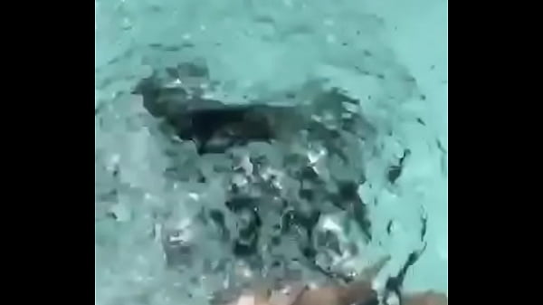 Beatiful boobs in pool 