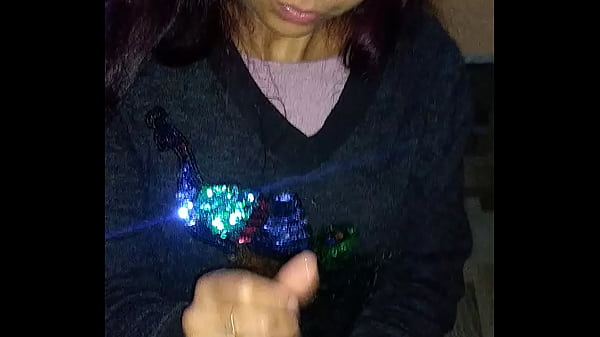 Play MP4 - Casada&comma; faz boquete gostoso chupando o vizinho