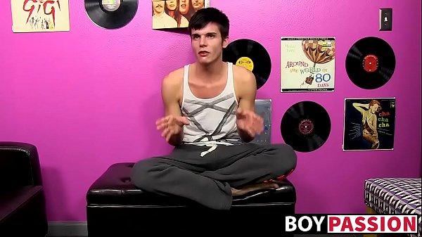 Twink has an amazing jerk off session showing his thick meat