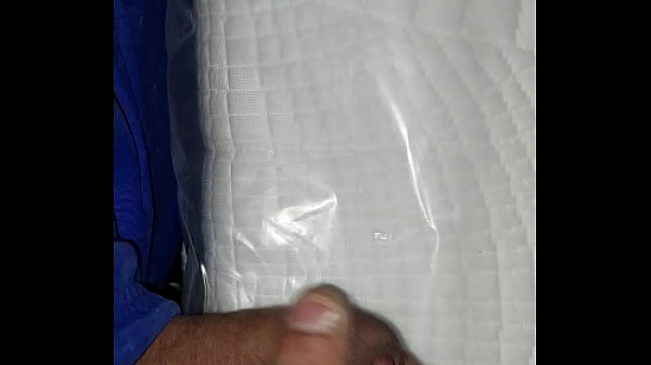 Ma Frec Cu Salteaua &icirc;n Folie thumbnail