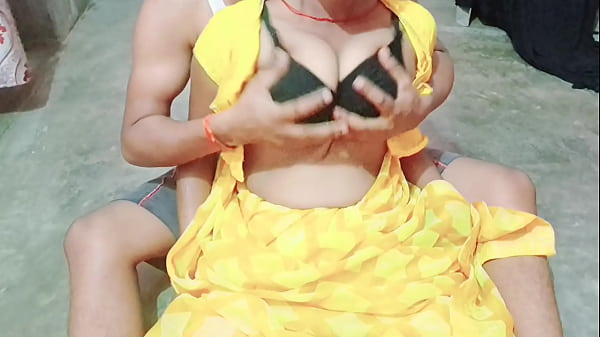 Desi BhabhiGiving_Pussy licking AtDevar bangali