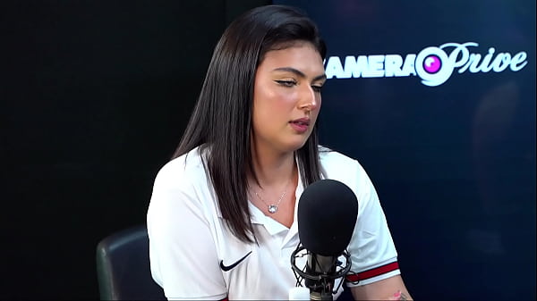 Play MP4 - Se eu te chupar &eacute; trai&ccedil;&atilde;o&quest; - Clara Wellen