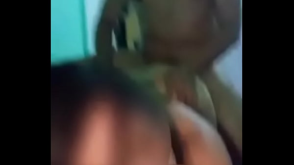 Que rico que gime esta putita 