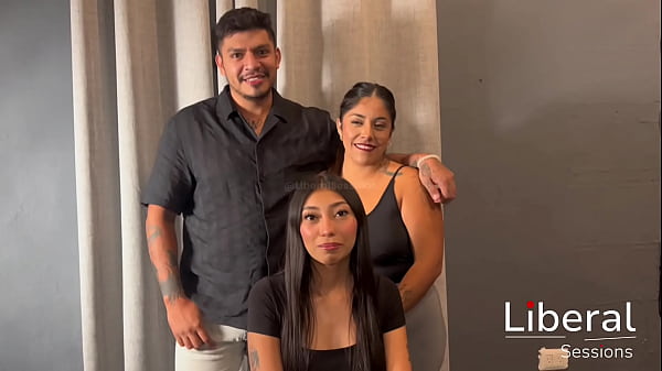 Pareja Caliente Intenta Su Primer Trio Fmf Y Se Termina Uni&eacute;ndose Un Amigo thumbnail