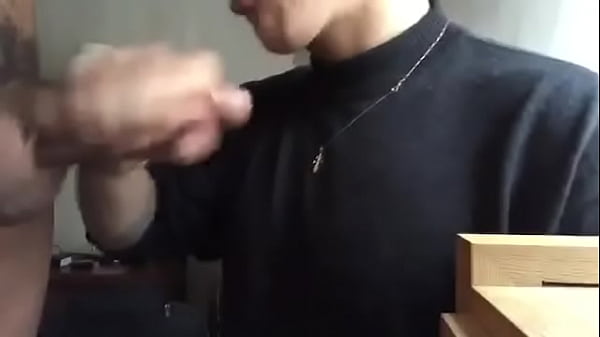 Dl getting cock suck 