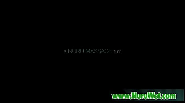 Nonton Hot Asian Masseuse Gives Pleasure In Nuru Massage 13 thumbnail