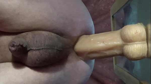 Play MP4 - bisexual gay can handle a big cock fucking him