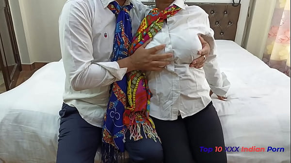 Play MP4 - XXX Ever Best Desi student fuck Desi girl in Oyo hotel first meeting