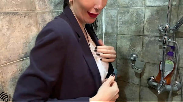 Play MP4 - Hot MILF fucked in the shower and cum in her mouth