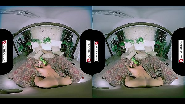 Poison Ivy XXX Cosplay VR Stunning evil redhead gets_her pussy smashed