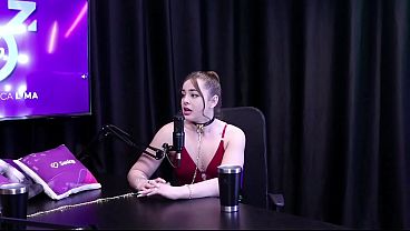 A coleira dentro do BDSM é um símbolo de submissão, e o Pet Play... - Evelyn Zain (SHEER RED) thumbnail
