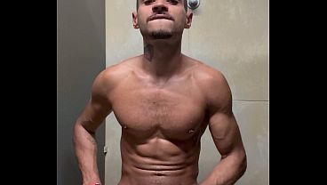 Banheiro &eacute_ sempre um tes&atilde_o