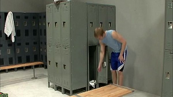 Hot gay jocks fucking in locker room 