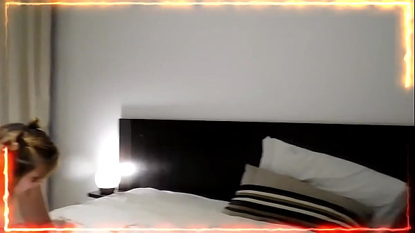 MI HIJO TRAE UN_AMIGO Y CON_MI HERMANA NOS COJIMOS LOS DOS CHICOS , ORGIA FAMILIAR