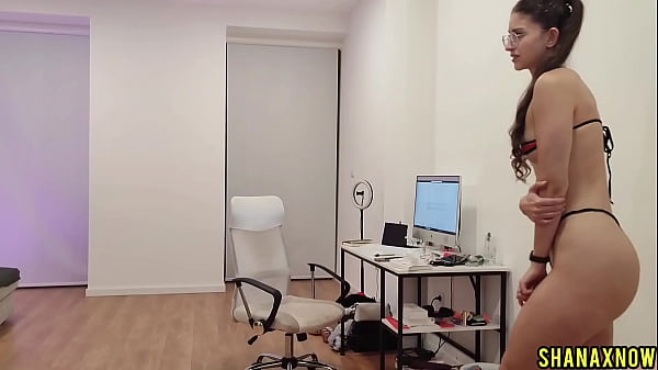 Nonton Psychotic Brat Girl In Red Micro Bikini High Heels Pigtails thumbnail