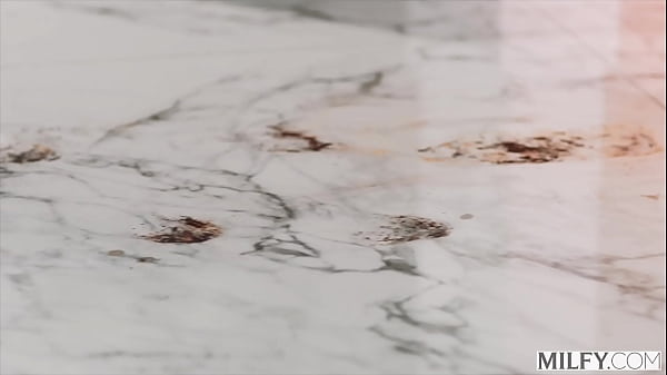 Play MP4 - MILFY Voluptuous Mom Heidi Cleans Up Her Stepsons Dirty Friend