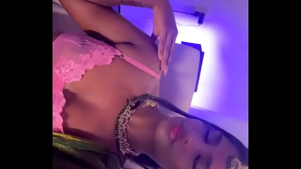 Holy look sinful thoughts i&rsquo;m not sorry #babe #desigirls #nederland #nsfwcreator #brow 