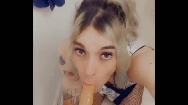 Sexy Asian Dress Babe thumbnail