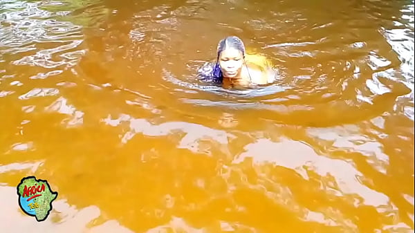 Celebrating valentine's season with my localfans in the stream(Starex reporting)