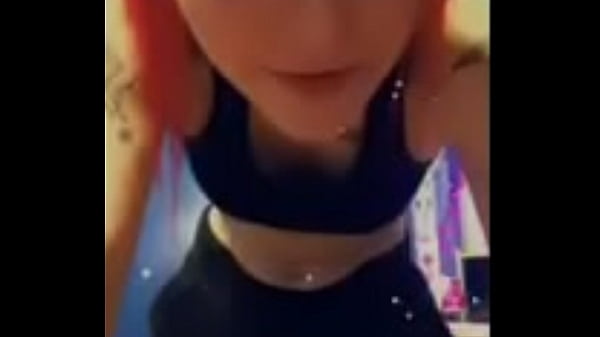 Nonton Rae Teasing Her Fans thumbnail