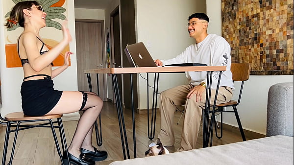 Cute gf sucks big dick while i try to work girl porn