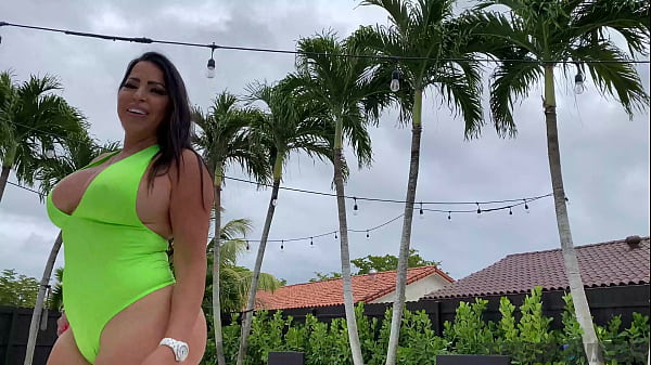 Big Titty Step-Mom Loves to Have a Huge Cock to Suck and Fuck 