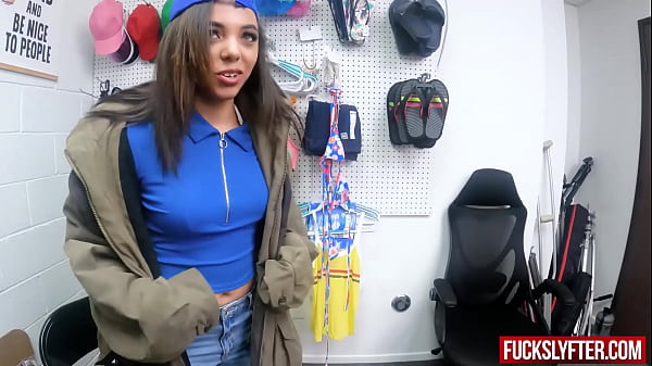 Play MP4 - Zerella Skies Have Slight Issue With Collecting