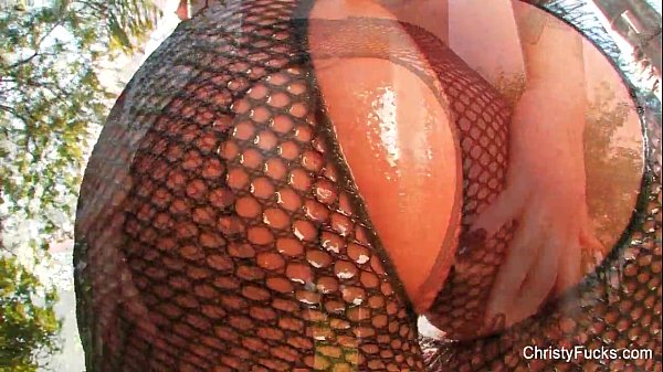 Play MP4 - Christy Mack Oils That Ass