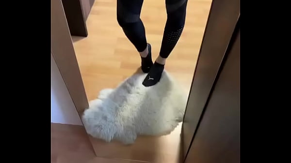 Nonton Nice Monday! #socks #feet #blacksocks #feetworld #fetisch Girl Creator #pumasocks thumbnail