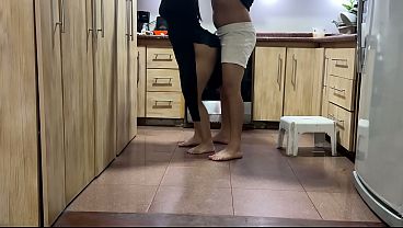 Housewife Asks Neighbor For Help To Seduce Him, Her Husband Was Not There And Becomes thumbnail