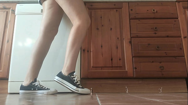 Giantess in sneaker crush tiny man 
