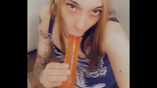 Sexy Goth Chick Needs Bug Dick thumbnail