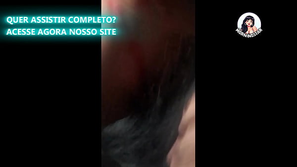 Play MP4 - MARIDO AJUDANDO AMIGO DOTADO A COMER MEU CU &lpar; PARTE 2 &rpar;