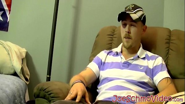 Robert had some experiences with guys and enjoyed himself