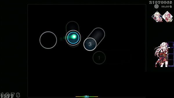 Sofrendo de um orgasmo enquanto jogas osu e aperta em c&iacute;rculos