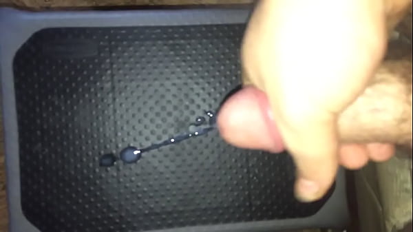 Jerking off to a thick nut