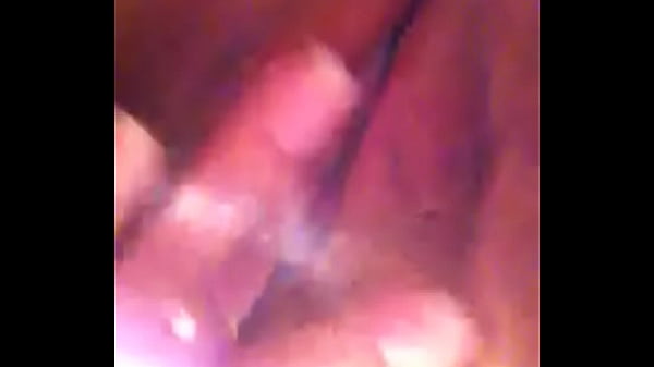 Chica se masturba y manda video 