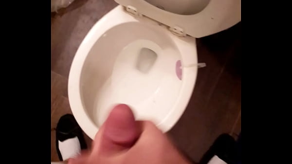 Play MP4 - Cum toilet