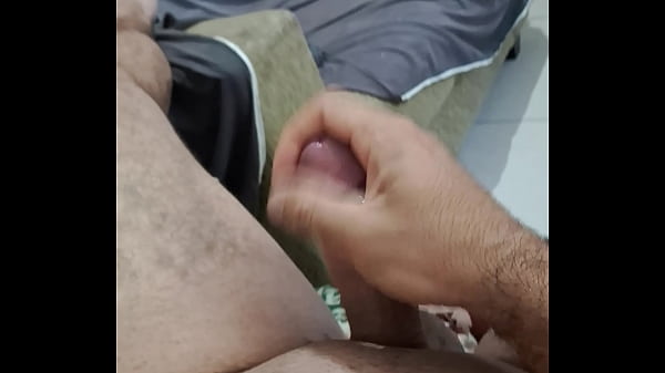 Pensei na iana julia e gozei assim