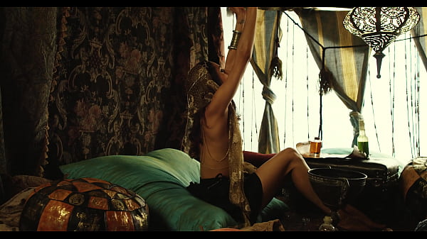 Play MP4 - woman masturbate in tent in woods teen athletic body