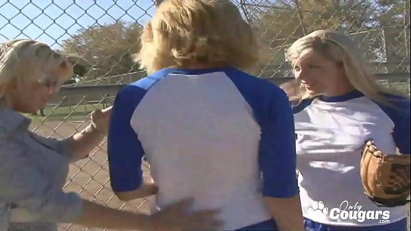 Play MP4 - MILF Seduces Two Young Softball Players