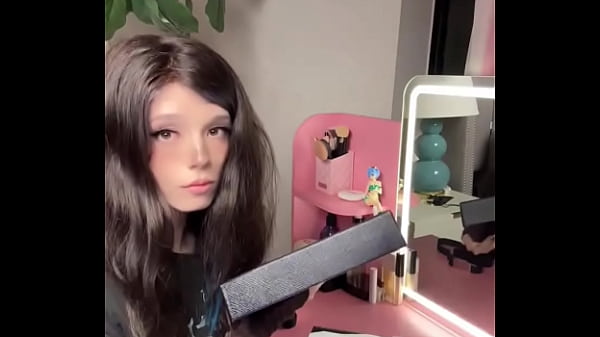 I eaasily can stare at her all day and be content #fashion #prada 