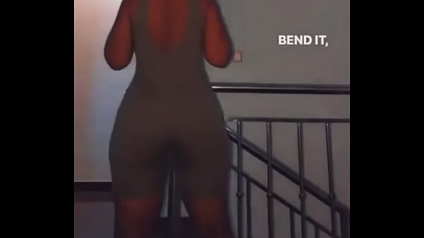 Bouncing ass 