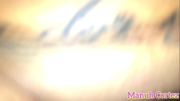 Deixei o comedor gozar na minha bucetinha_e filmei pro corno ver