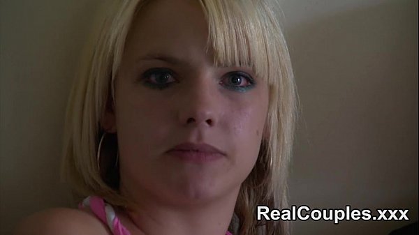 Play MP4 - A kinky couple fuck in there house