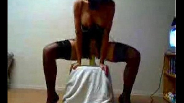 Hot chick rides dildo 