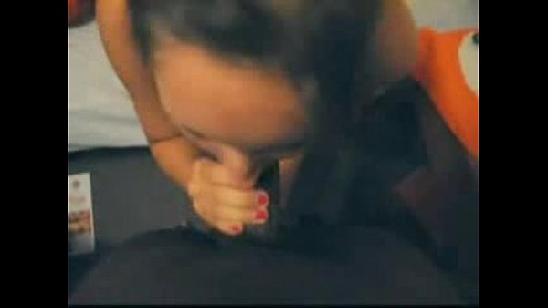 Play MP4 - Sara swallows again