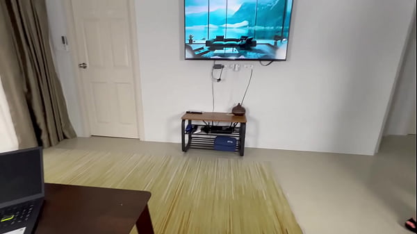 Nonton Obedient Secretary In Glasses Deepthroats Her Boss&rsquo;s Thick Cock For A Bonus thumbnail