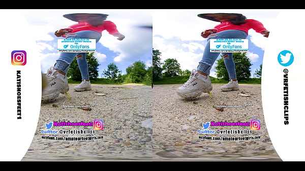 VR1803D Girlcrushing with dirty fila sneaker different foodbears gummy crush trample